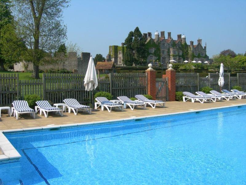 Eastwell Manor, Champneys Hotel & Spa Ashford  Kültér fotó